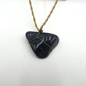 Apatite Necklace Gold Tone Twisted Chain 24" Wire Wrapped 1.5"‎ Polished Stone